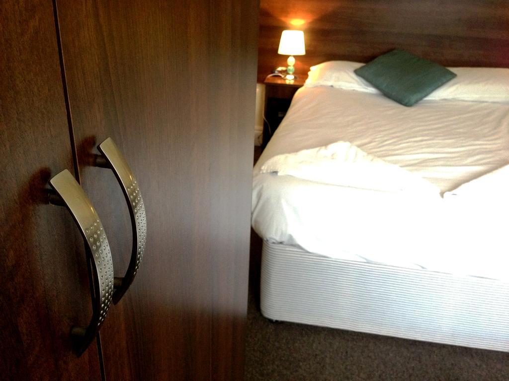 The Avalon House Hotel St Albans Szoba fotó